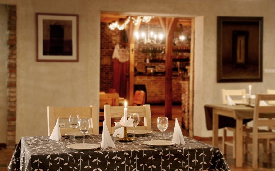 Stajnia Bialy Borek Biskupice Kocurów Buitenkant foto
